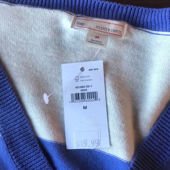 Gap Striped V-Neck Sweater - Picture 6 of 7
